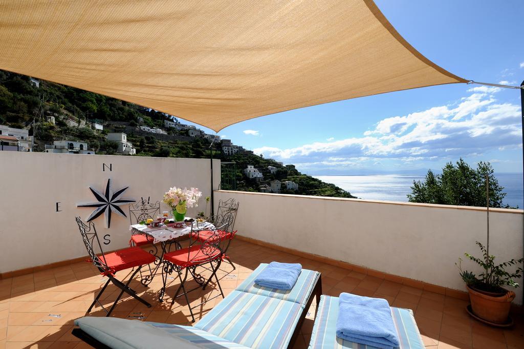 Tenuta Mamma Carmela Amalfi Rum bild